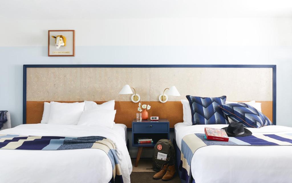 Calistoga Motor Lodge and Spa, a JdV by Hyatt Hotel - Queen Room Met Twee Queensize Bedden