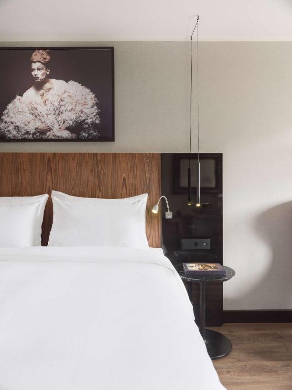 Postel nebo postele na pokoji v ubytování Radisson Blu Royal Viking Hotel, Stockholm