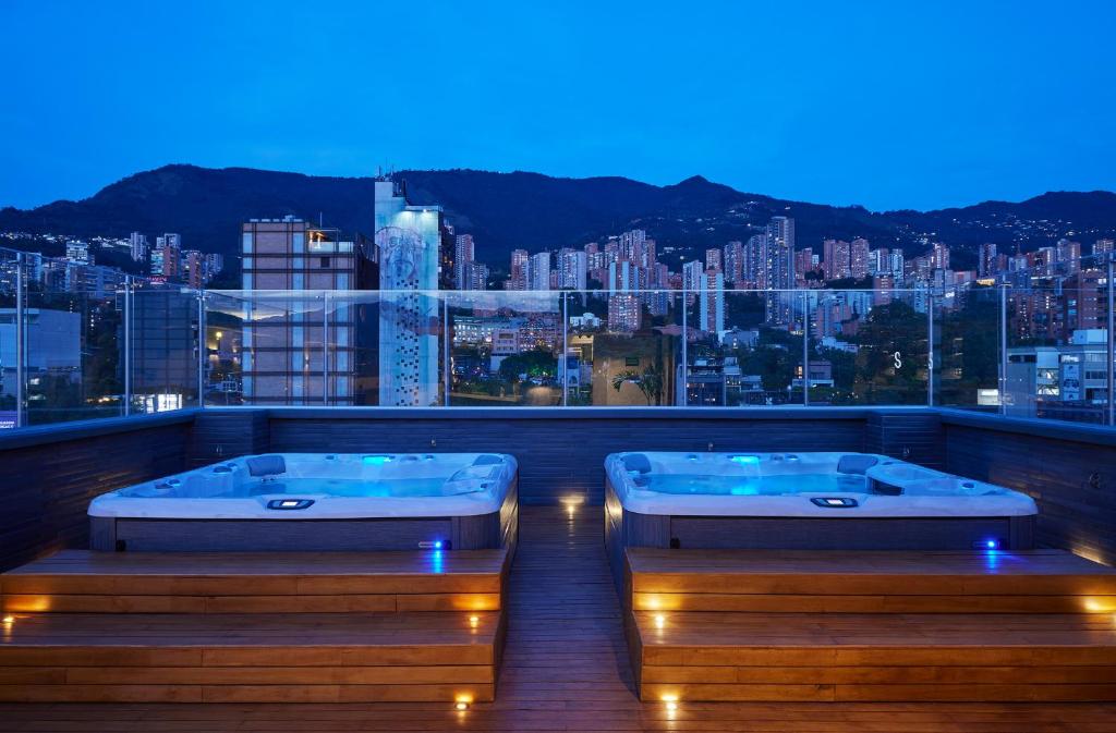 Hoteles en el Poblado, Medellin 481442924