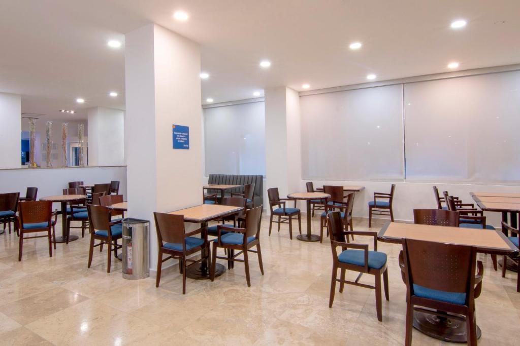 Restaurace v ubytování One Coatzacoalcos Forum