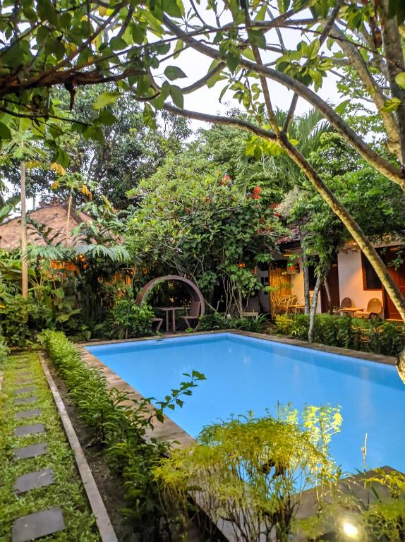 Bazén v ubytování Pondok IJo Guesthouse nebo v jeho okolí