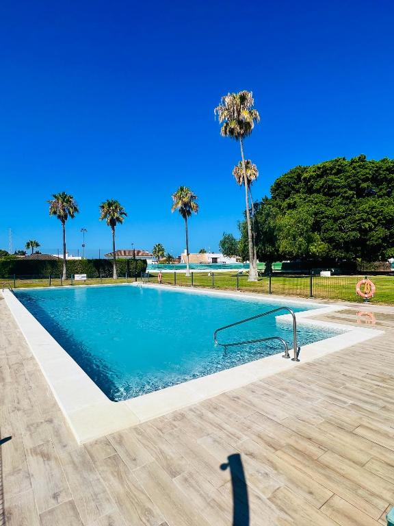 Bazén v ubytovaní Villa Horacia - Playa de la Jara con Piscina alebo v jeho blízkosti