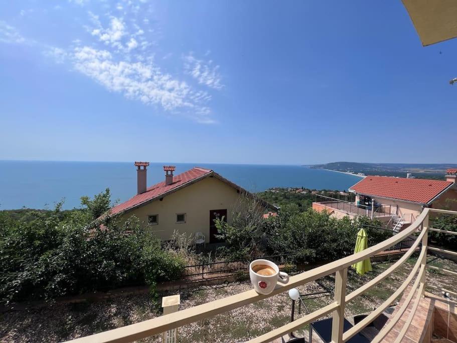 SeaView Albena Apartment