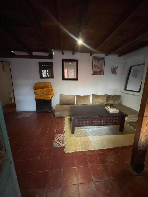 Posezení v ubytování Dar El Pirata Hostel