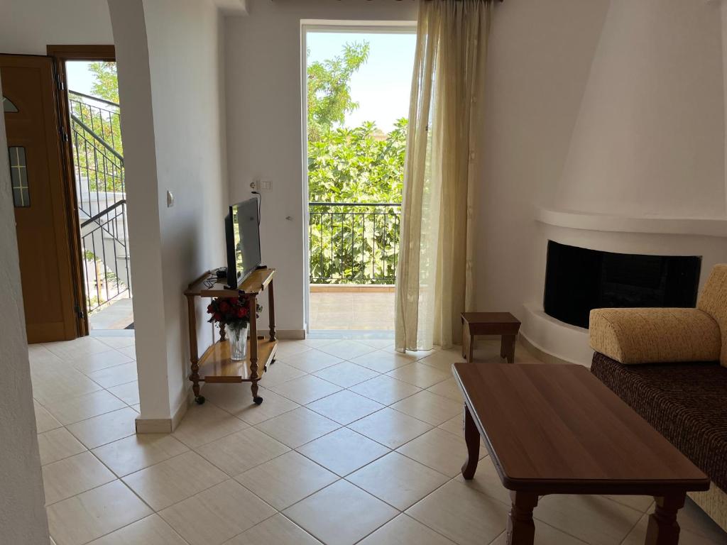 Tsaousi Apartments - Imazhi 5