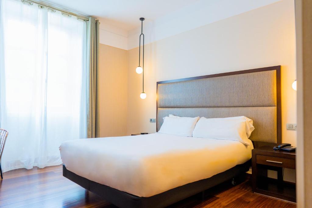 Hotel Compostela - 4