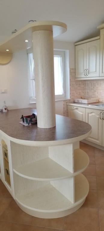 Kuchyň nebo kuchyňský kout v ubytování Apartma Barižoni