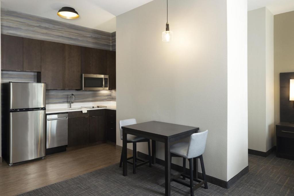 Residence Inn by Marriott Jonesboro - Estudio King Con Sofá Cama