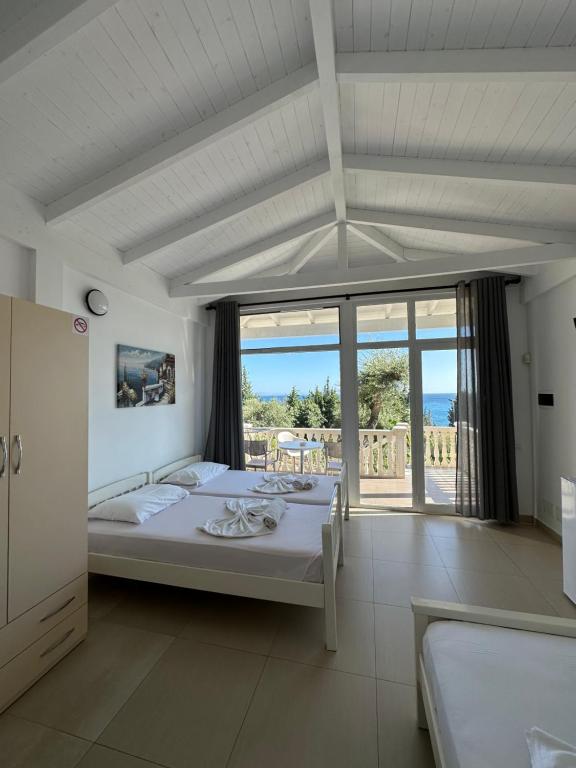 Essos Villas - Image 2