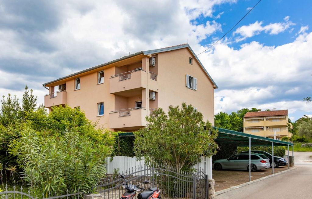 Budova, kde se apartmán nachází