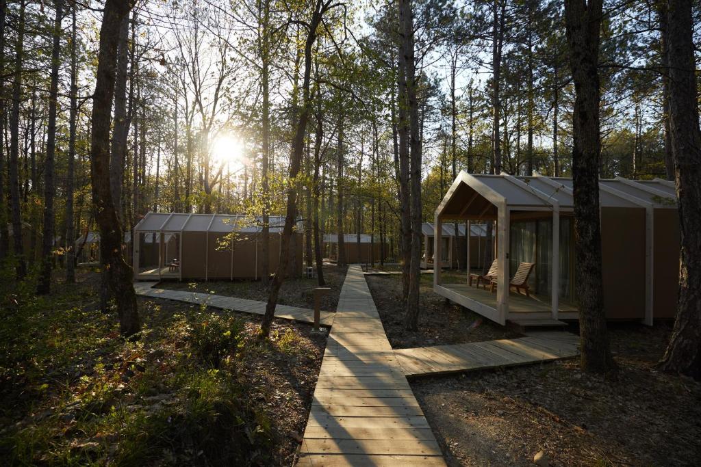 Zahrada ubytování LONGOSPHERE GLAMPING