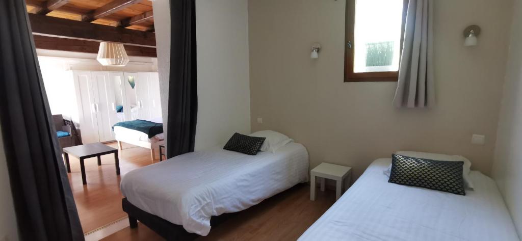 Hôtel Le Mas Des Amandiers - Quadruple Room With Terrace
