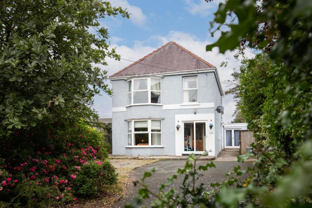 Captivating 4 Bed House in Pembrokeshire, Haverfordwest (updated prices