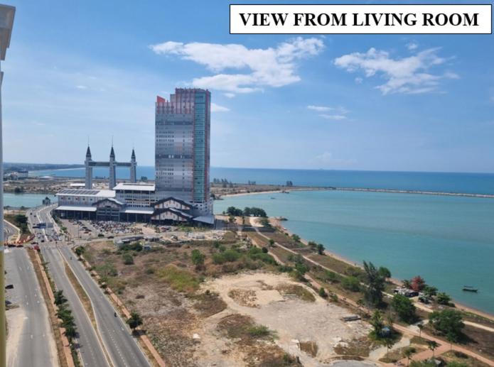 Gallery image of Seaside Haven Homestay Seaview Unit with Pool Opposite KTCC & Mayang Mall - Pangsapuri Ladang Tanjung in Kuala Terengganu