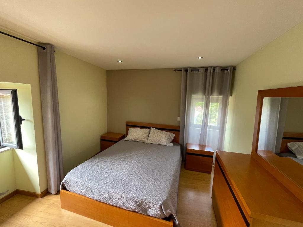 Postel nebo postele na pokoji v ubytování Casa da Quinta piscina privada perto Gerês