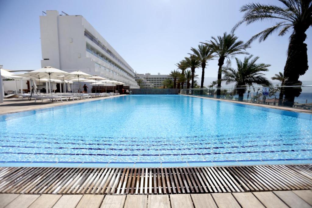 Bazén v ubytování Astral Maris Hotel nebo v jeho okolí