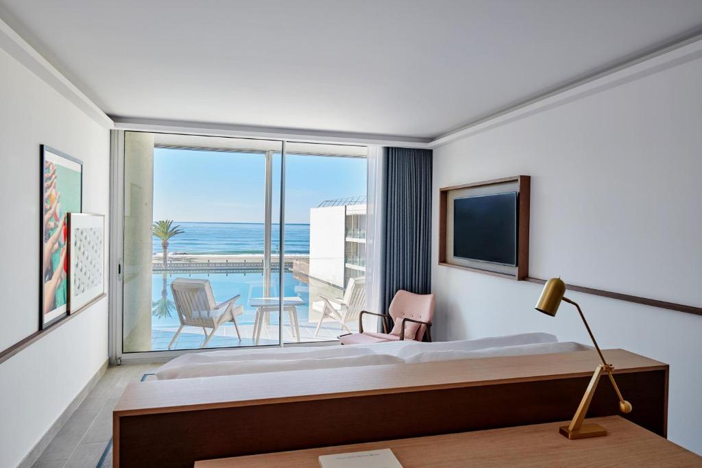 Le Meridien Ra Beach Hotel and Spa - Premium King Room With Balcony And Sea View