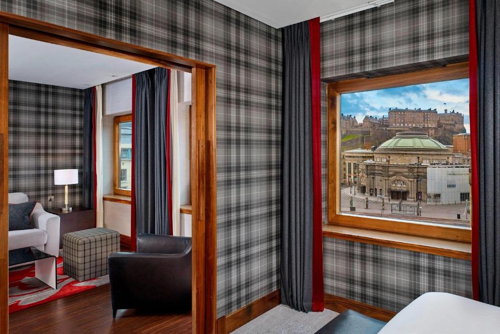 Posezení v ubytování Sheraton Grand Hotel & Spa