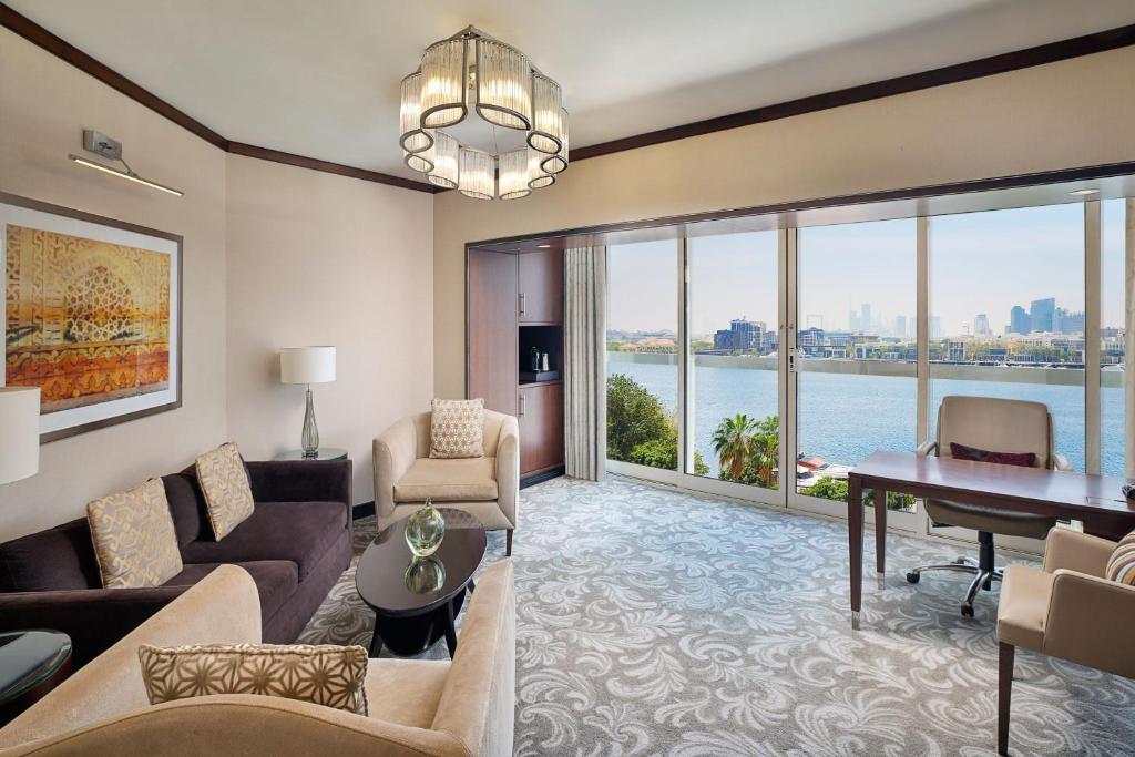 Sheraton Dubai Creek Hotel & Towers - Executive Suite, Club Lounge Access, Suite, 1 King