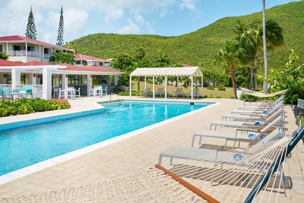 Bazén v ubytování Mount Nevis Hotel nebo v jeho okolí