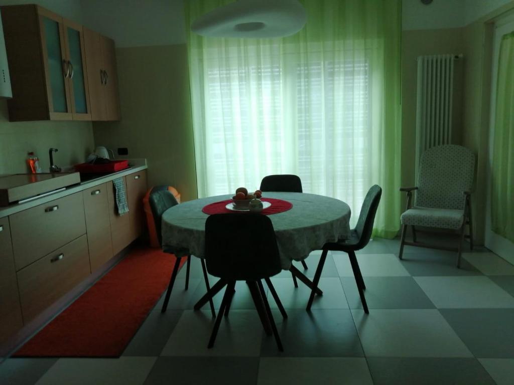 Kuchyň nebo kuchyňský kout v ubytování B&B dei Girasoli