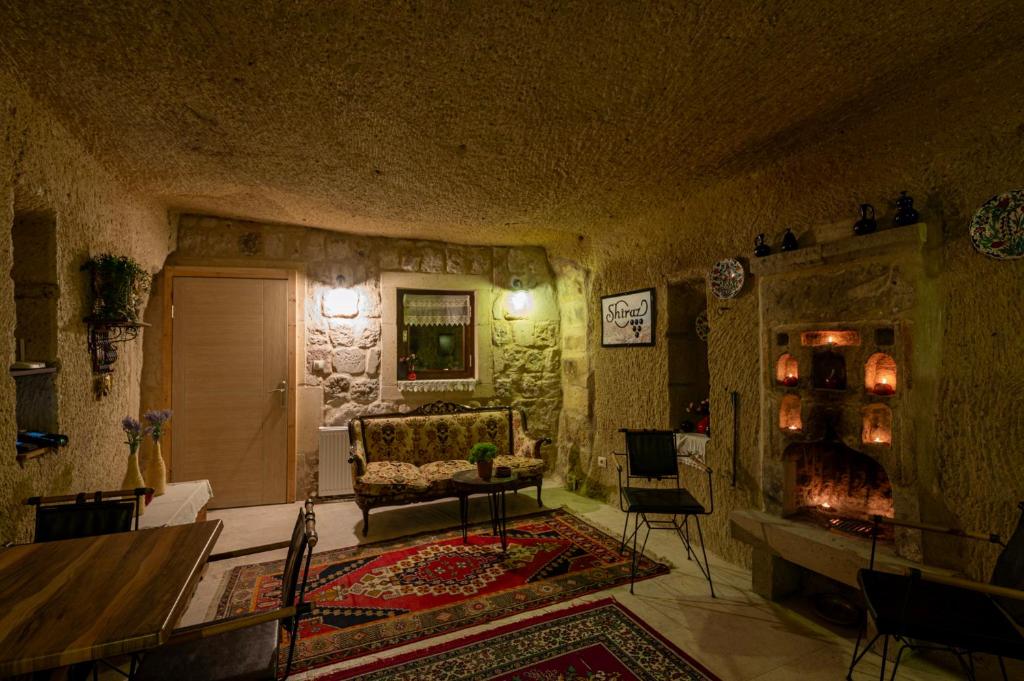 Posezení v ubytování Shiraz Cave Cappadocia