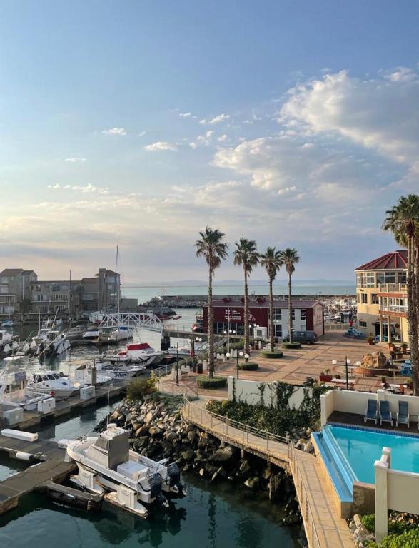 Ships Bell 16B, St Francis Bay, St Francis Bay (updated prices 2024)