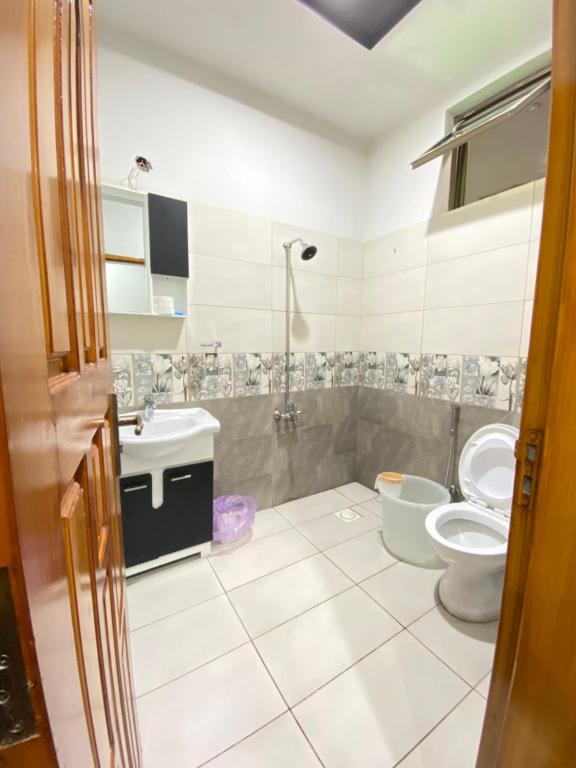 River Garden Hotel and Resort - Deluxe King Suite