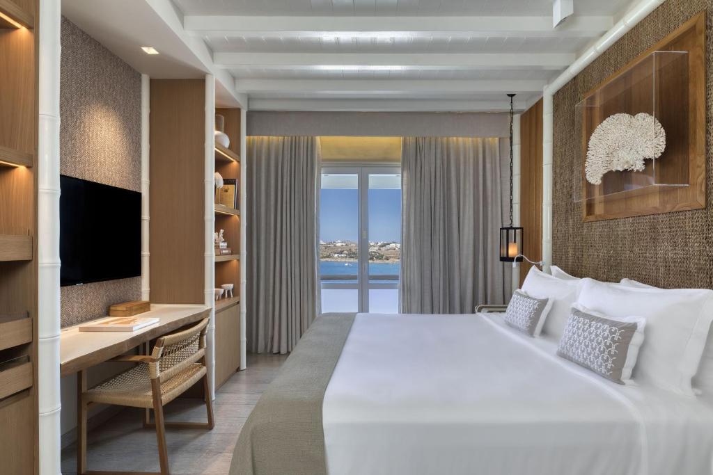 Postel nebo postele na pokoji v ubytování Santa Marina, A Luxury Collection Resort, Mykonos