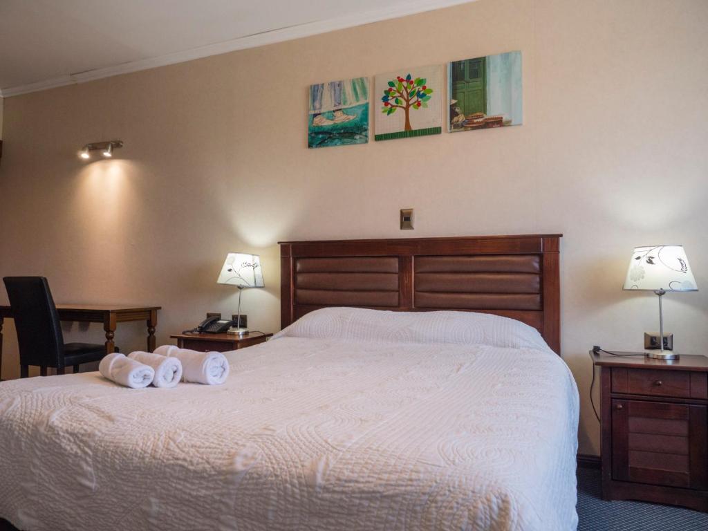 Postel nebo postele na pokoji v ubytování Hotel Econohotel