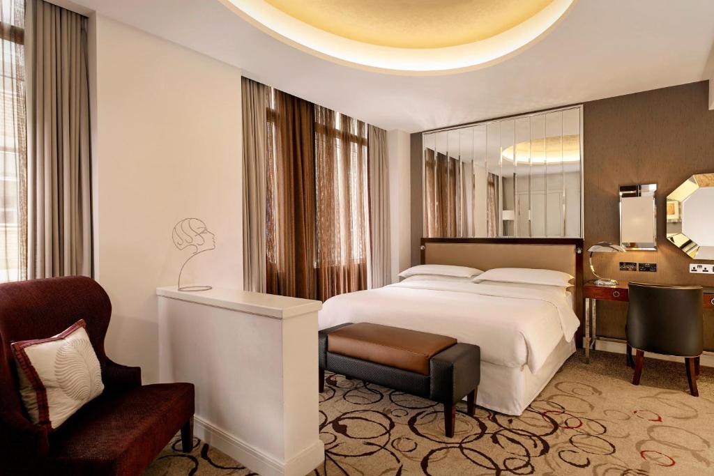 Sheraton Grand London Park Lane - Club Queen Room - Club Lounge Access