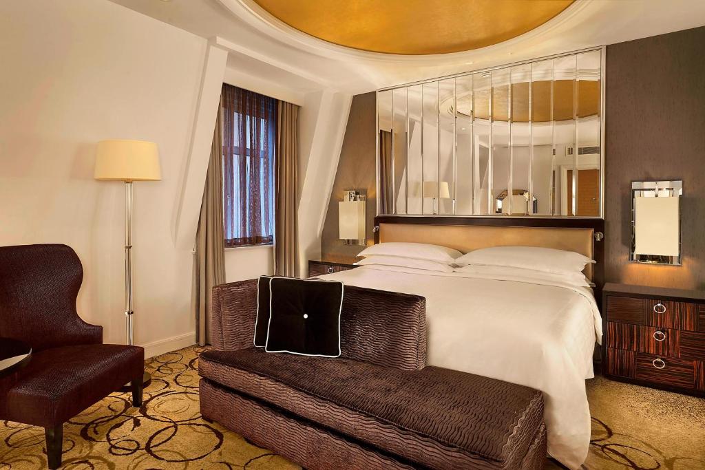Sheraton Grand London Park Lane - Club King Room - Club Lounge Access