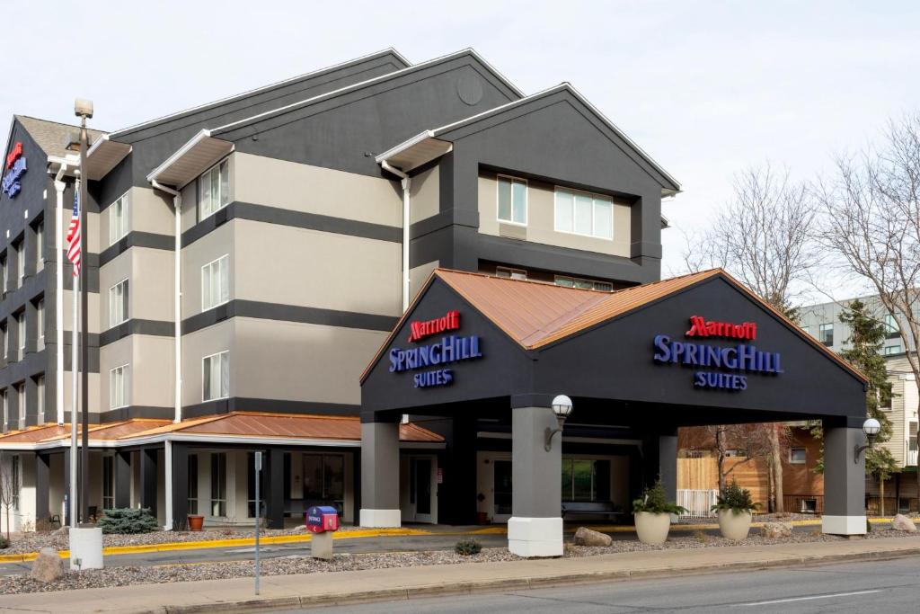SpringHill Suites Rochester Mayo Clinic Area / Saint Marys - Housity