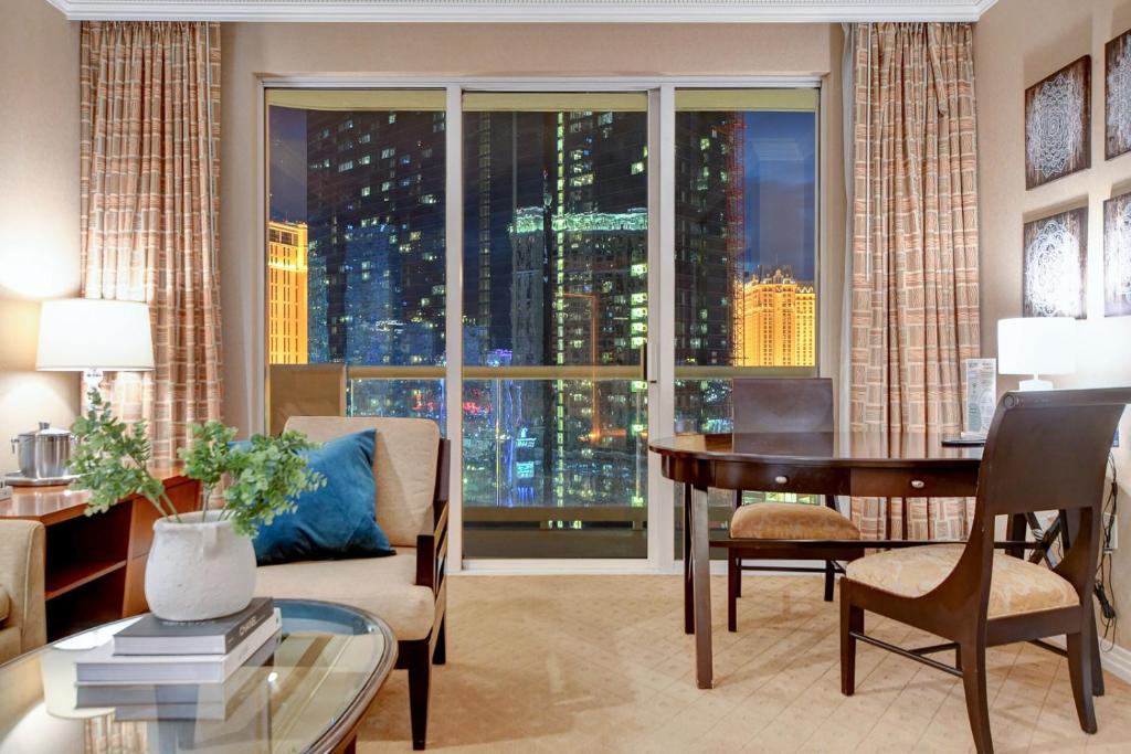 Signature MGM Suite with Strip and Sphere View, Las Vegas – Updated 2023  Prices