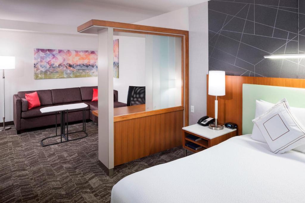 SpringHill Suites by Marriott Salt Lake City Airport - King Studio Con Divano Letto