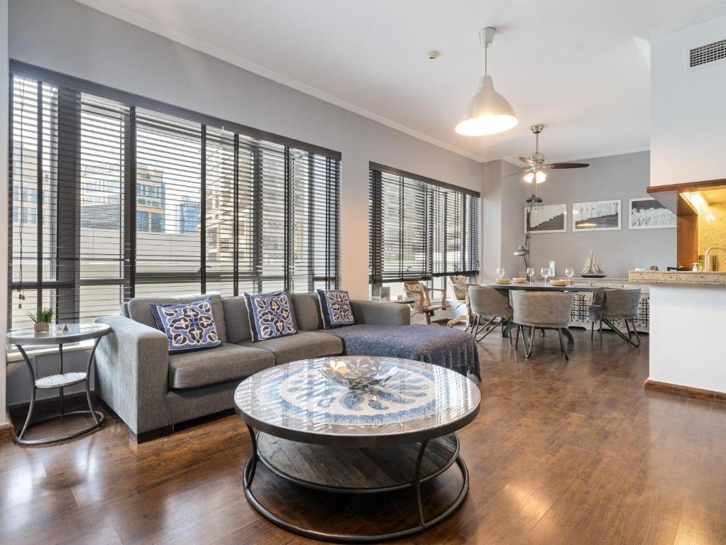 Outstanding 1BR in South Ridge – Downtown Dubai