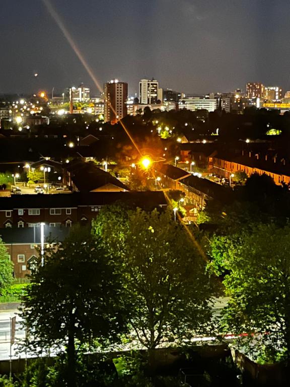 Nespecifikovaný výhled na destinaci Manchester nebo výhled na město při pohledu z apartmánu