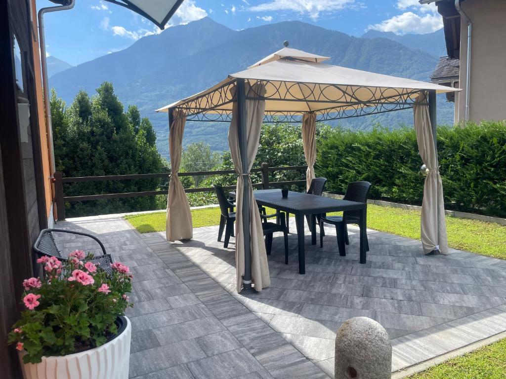 Nespecifikovaný výhled na hory nebo výhled na hory při pohledu z bed and breakfast
