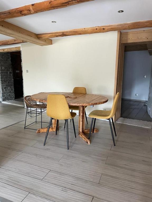 Część wypoczynkowa w obiekcie Maison a Seez 170m2