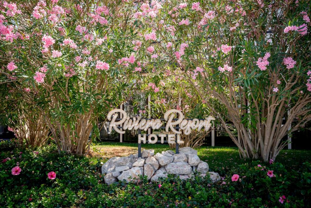 Zahrada ubytování Riviera Resort Hotel