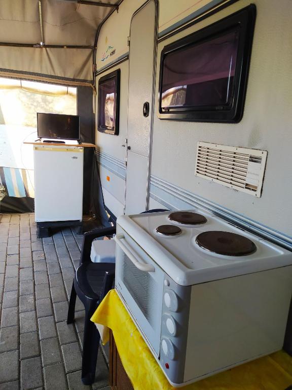 Fotografie z fotogalerie ubytování camping hydraswave bungalow caravan v destinaci Thermisía
