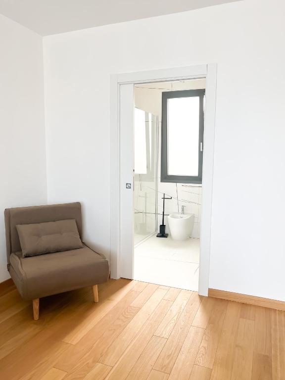 Glass House - Smart Rooms & Parking - 13