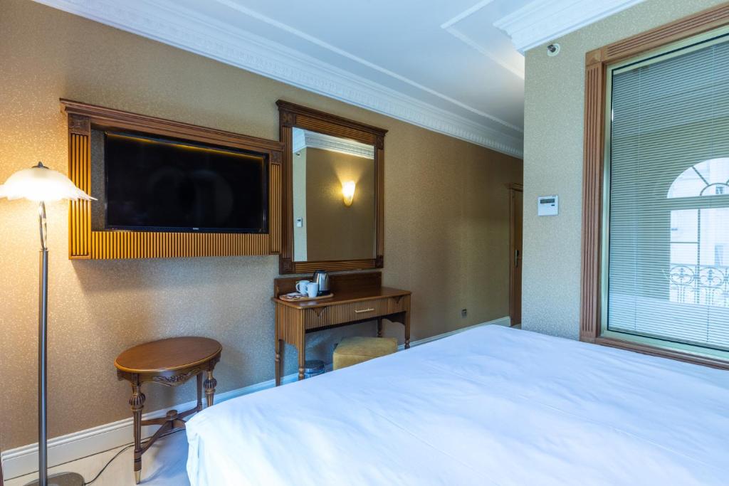 Wyndham Istanbul Old City - Accessible Room
