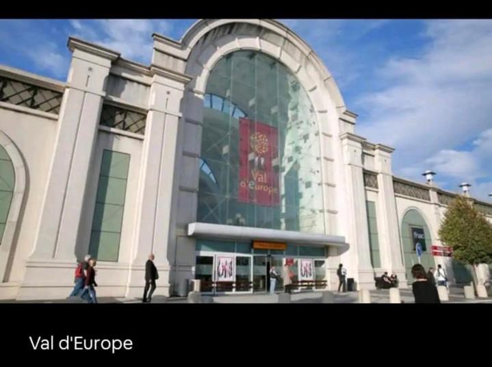 Appartement Disneyland Paris Val d'Europe La vallée Village parking 500m gare Val d'Europe - 13