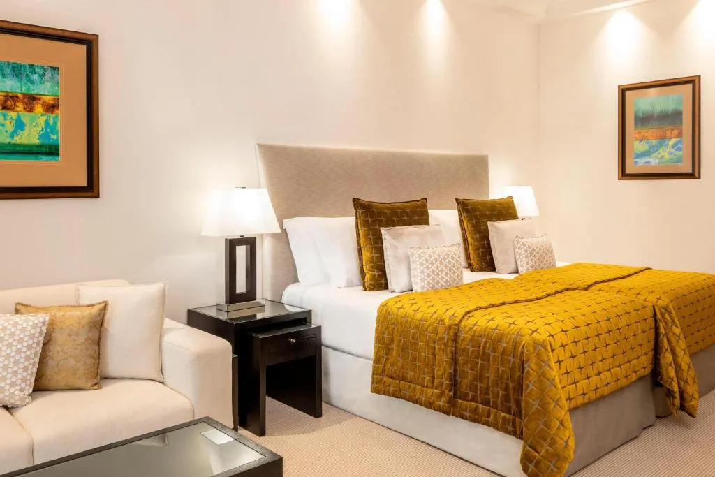 Premier Room, Guest room, Executive Lounge Access, Afternoon Tea & Happy Hour, Airport Transfer from Dubai Airport, 2 twins