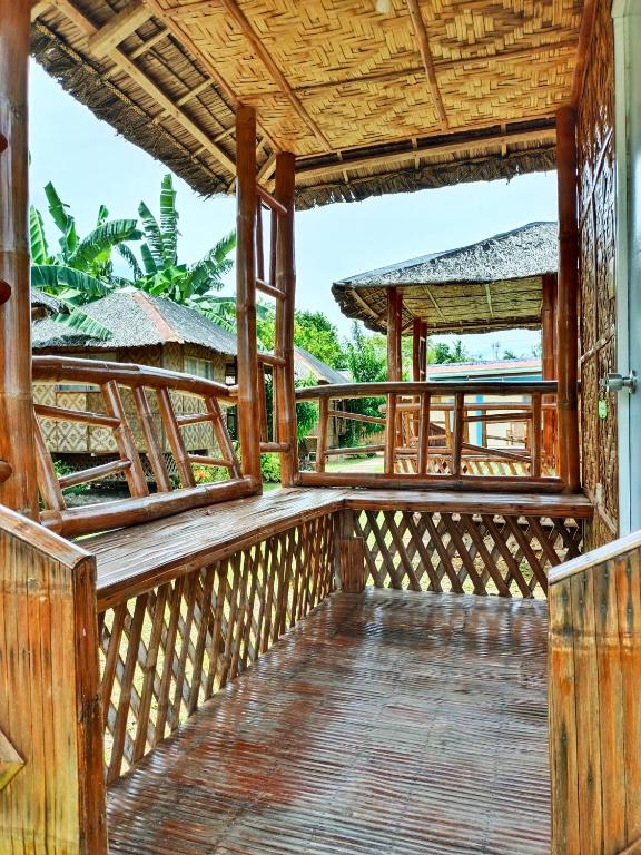Balkón nebo terasa v ubytování Ander Divers Garden Resort