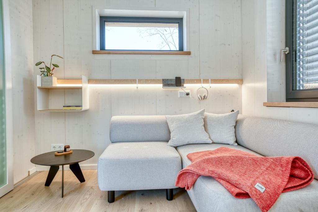Posezení v ubytování Tiny Design-Modulhaus mit 33 m²