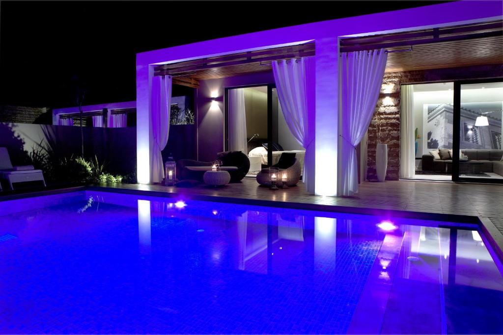 The swimming pool at or close to Pelagos Suites Hotel & Spa