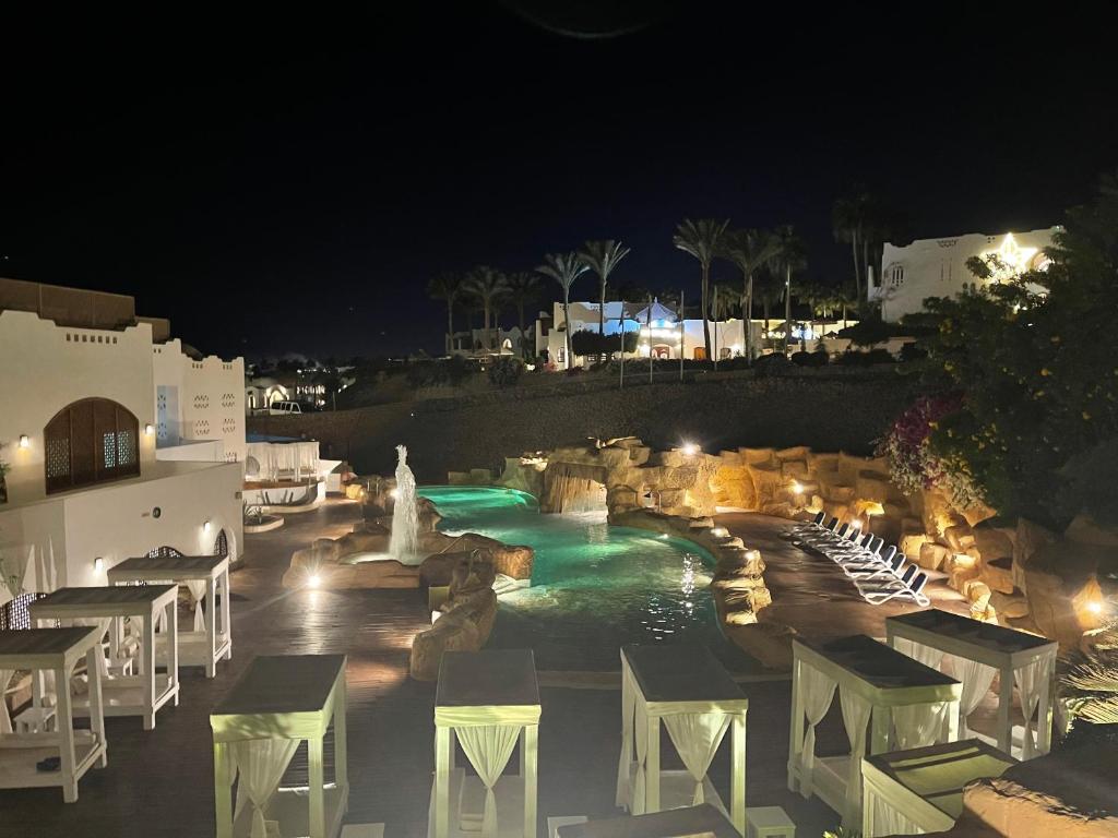 Bazén v ubytování Elisir SPA & Hotel at Sheikh coast nebo v jeho okolí