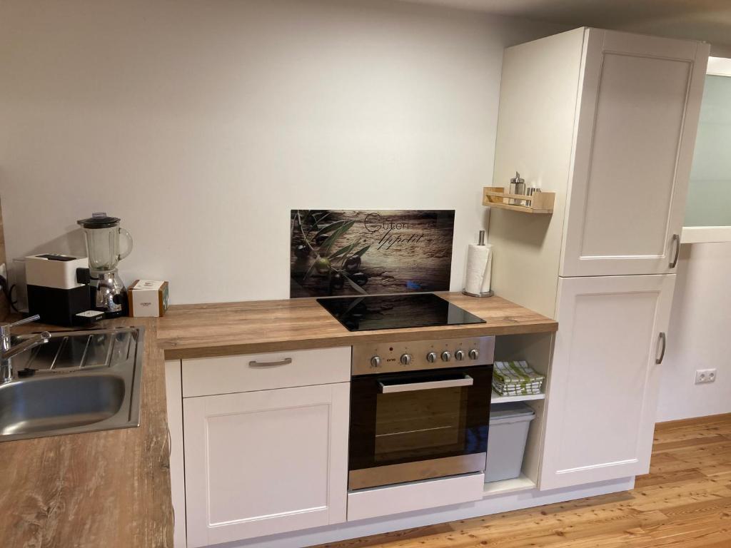A kitchen or kitchenette at Bandltroga